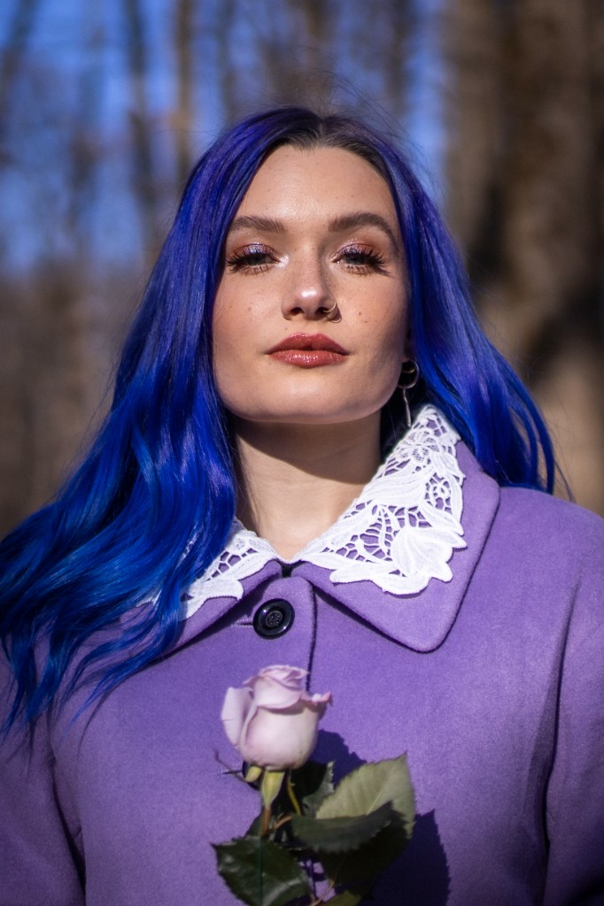IMY2 — Hopeless Romantic music video (stills & presentation)